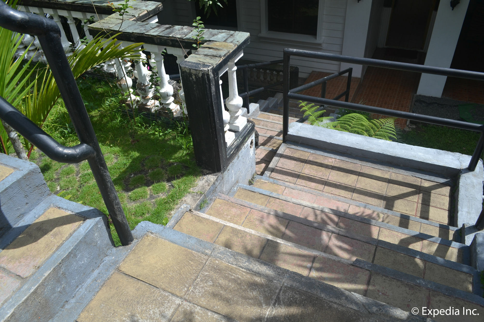 Chateau Beatrice Tagaytay City Dış mekan fotoğraf